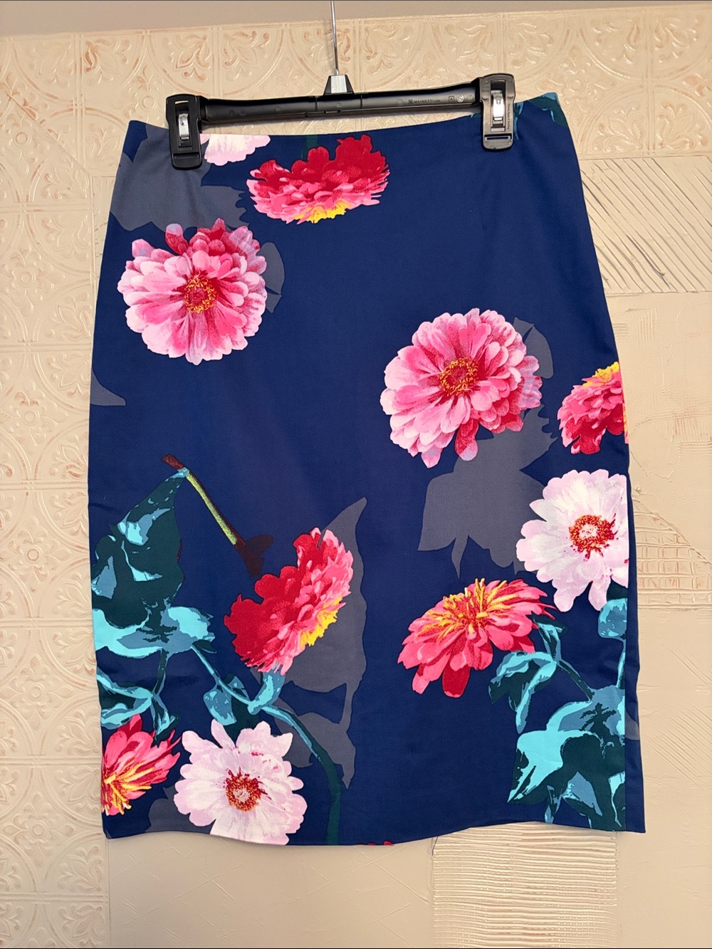 Banana Republic Floral Navy Pencil Skirt - Pink & Teal Bloom, size 8